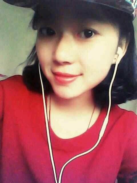 开朗女孩希望找个靠谱男士经济帮助 第1张