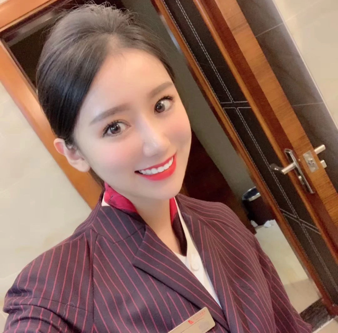 杭州空姐求包养 第2张