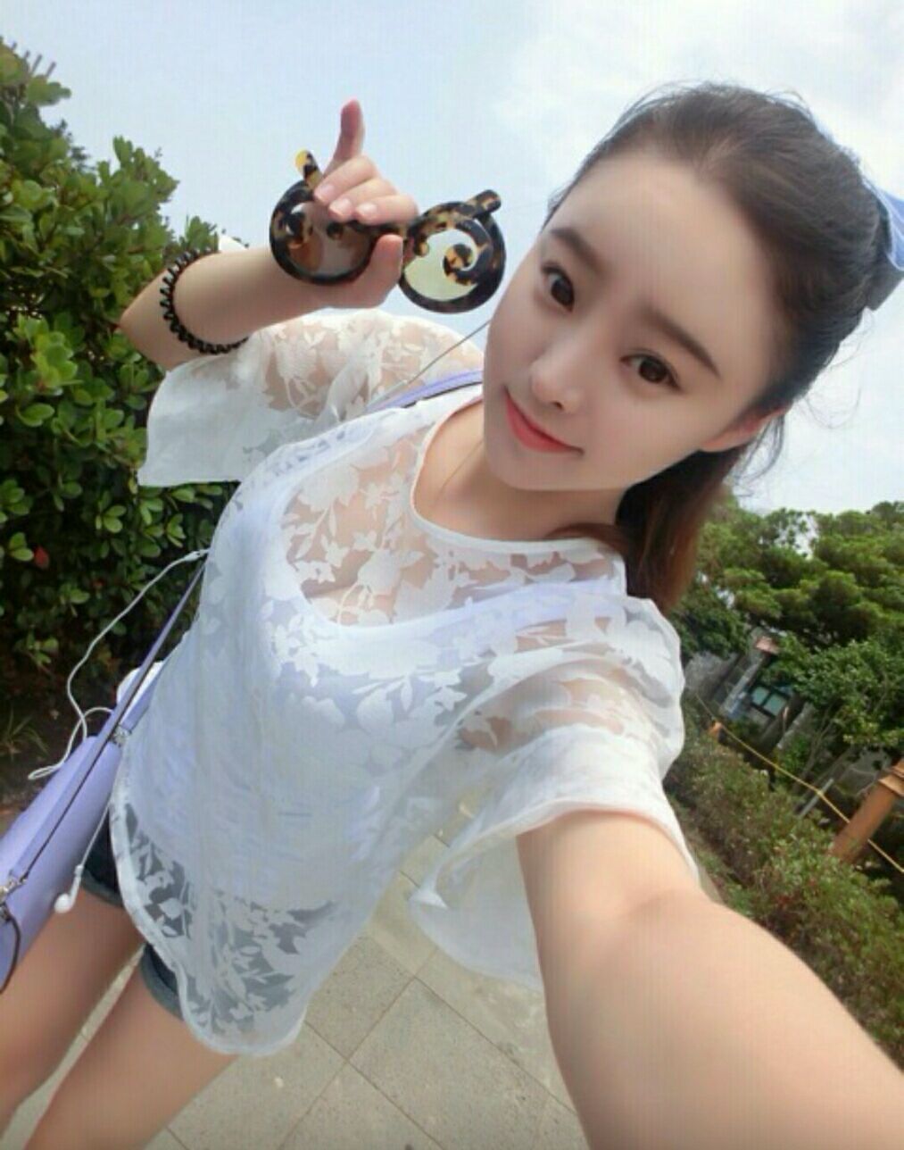 身材完美，高颜值女生找年轻富豪 第1张