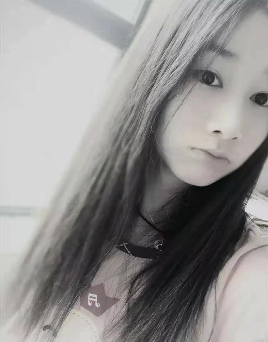 南京在校大学生，颜值身材好，身高170胸75D 第1张