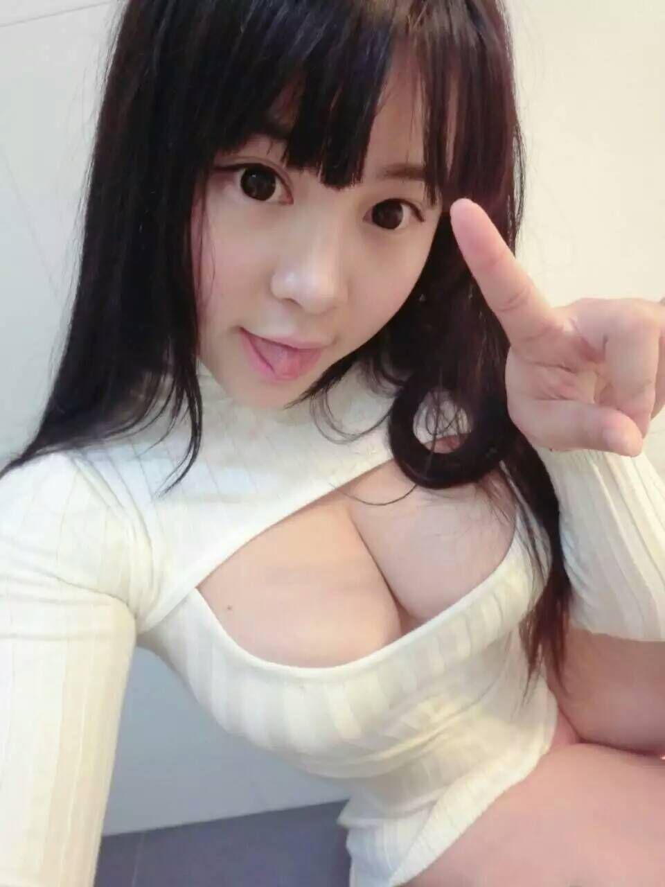 上海在校大学生，肤白身材好，听话配合 第1张
