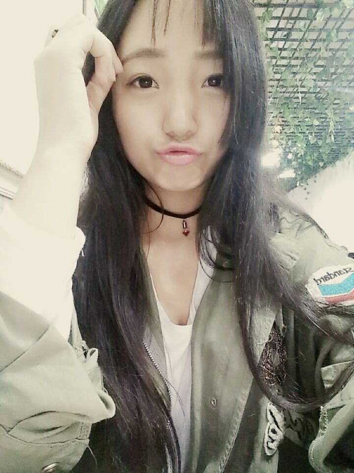 听话懂事女生用钱求帮助 第1张