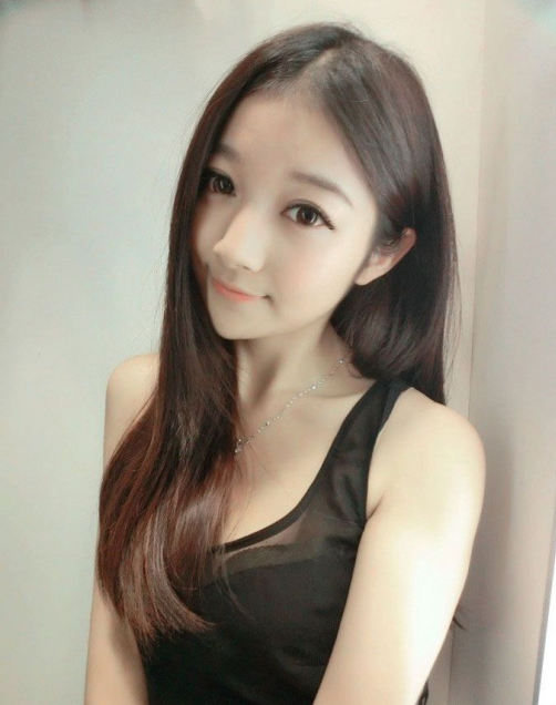 漂亮高素质女孩诚心找大方男士，长期交往。 第1张