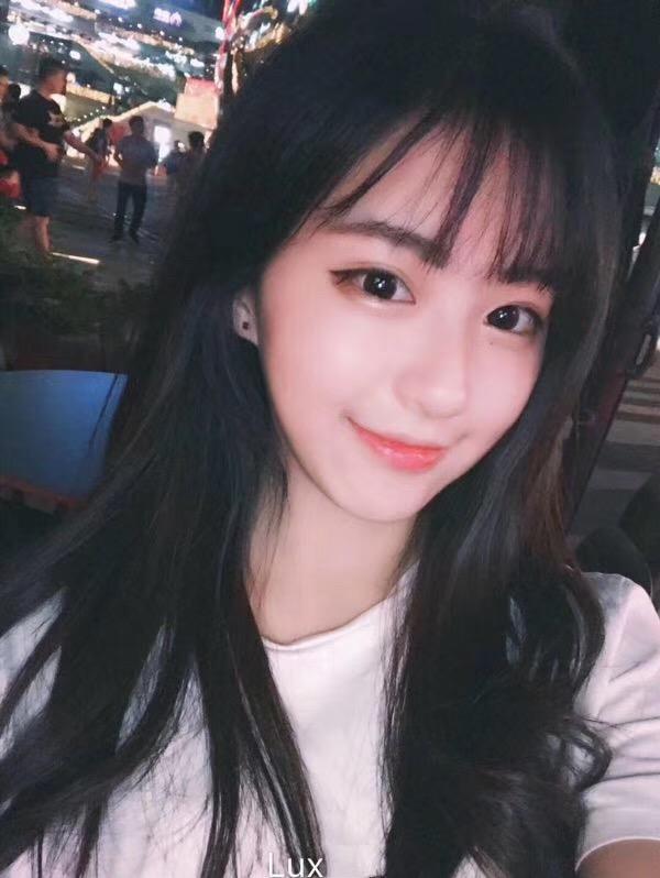 四川姑娘，身材高挑，形象气质好。 第1张