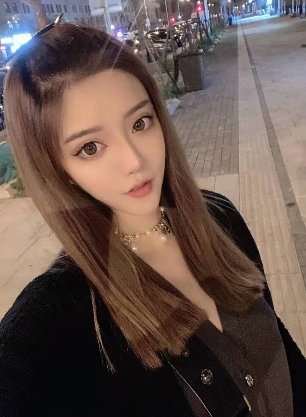 广州高冷性感小姐姐 第2张