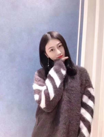 身高168长腿气质女孩，希望靠谱男士交往。 第1张