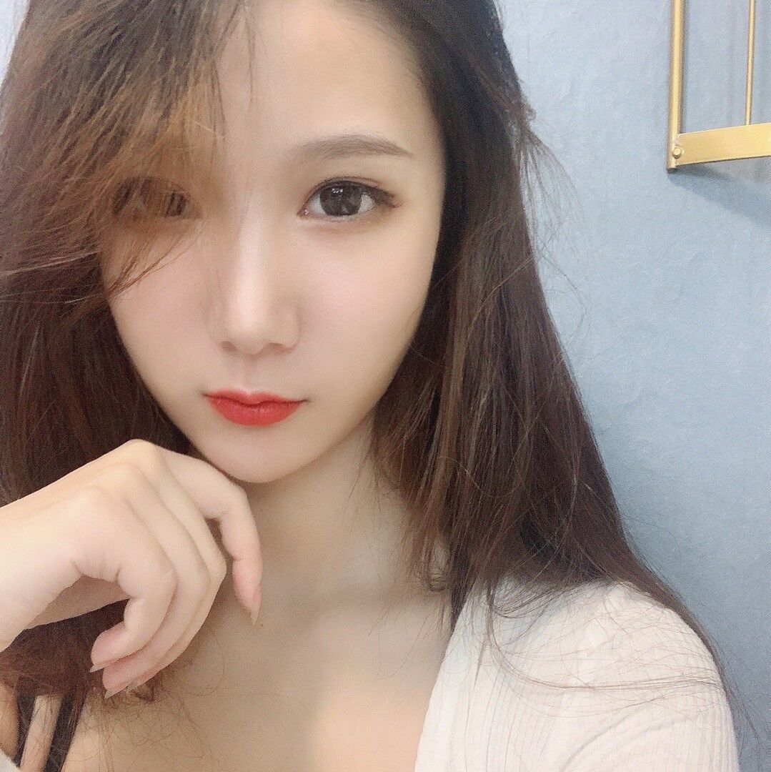 江苏19岁女孩，性格好，比较懂事温柔。 第1张