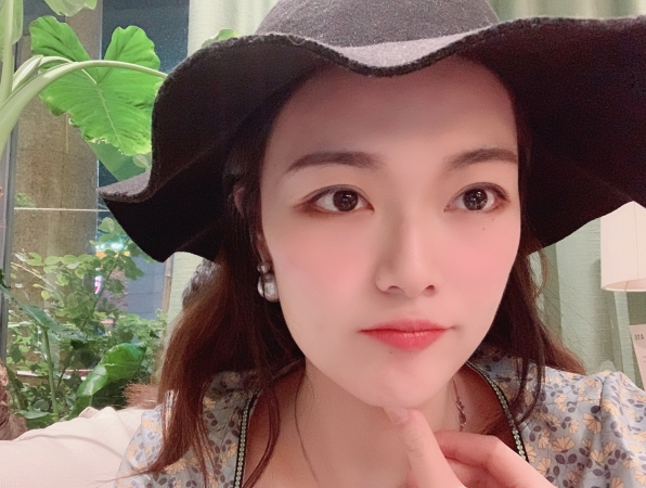 湖南长沙女孩想找一个长期稳定的男士资助 第1张