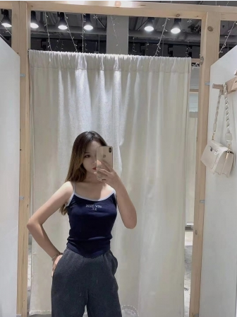 上海学生妹妹，肤白貌美身材好，可以外地。 第3张