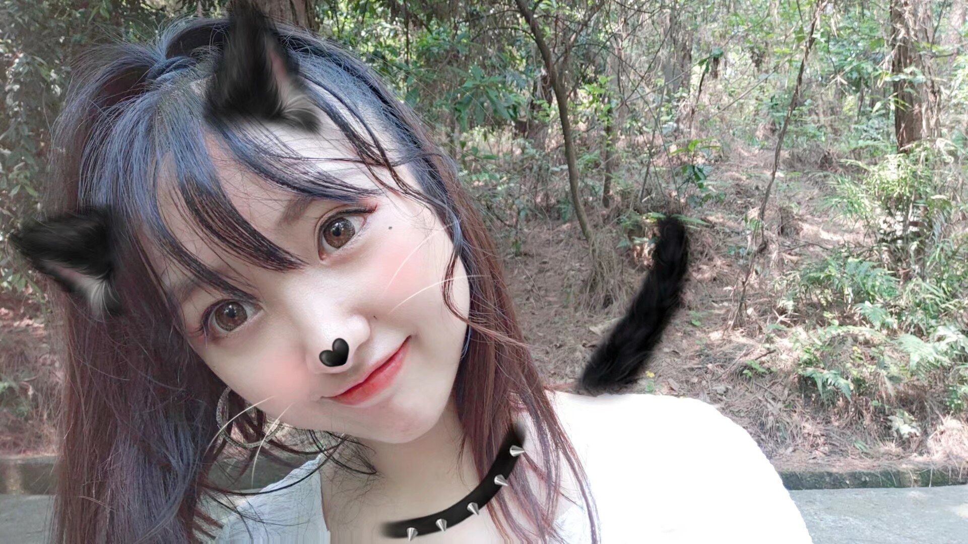 重庆开朗爱笑女生，皮肤白净长相清秀 第1张