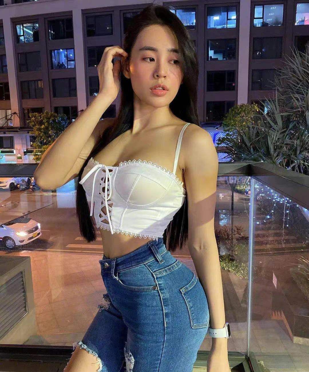身高170胸D杯，腰细大长腿，身材极品舞蹈女孩 第1张