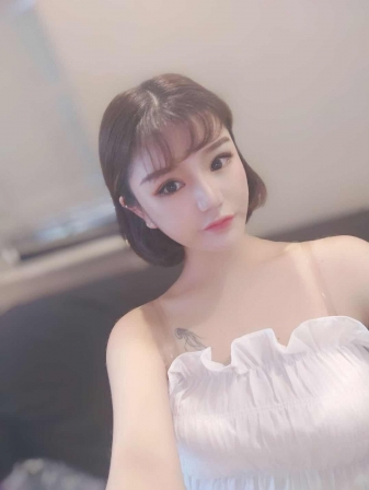 漂亮可爱女生用钱求帮助，听话懂事 第2张