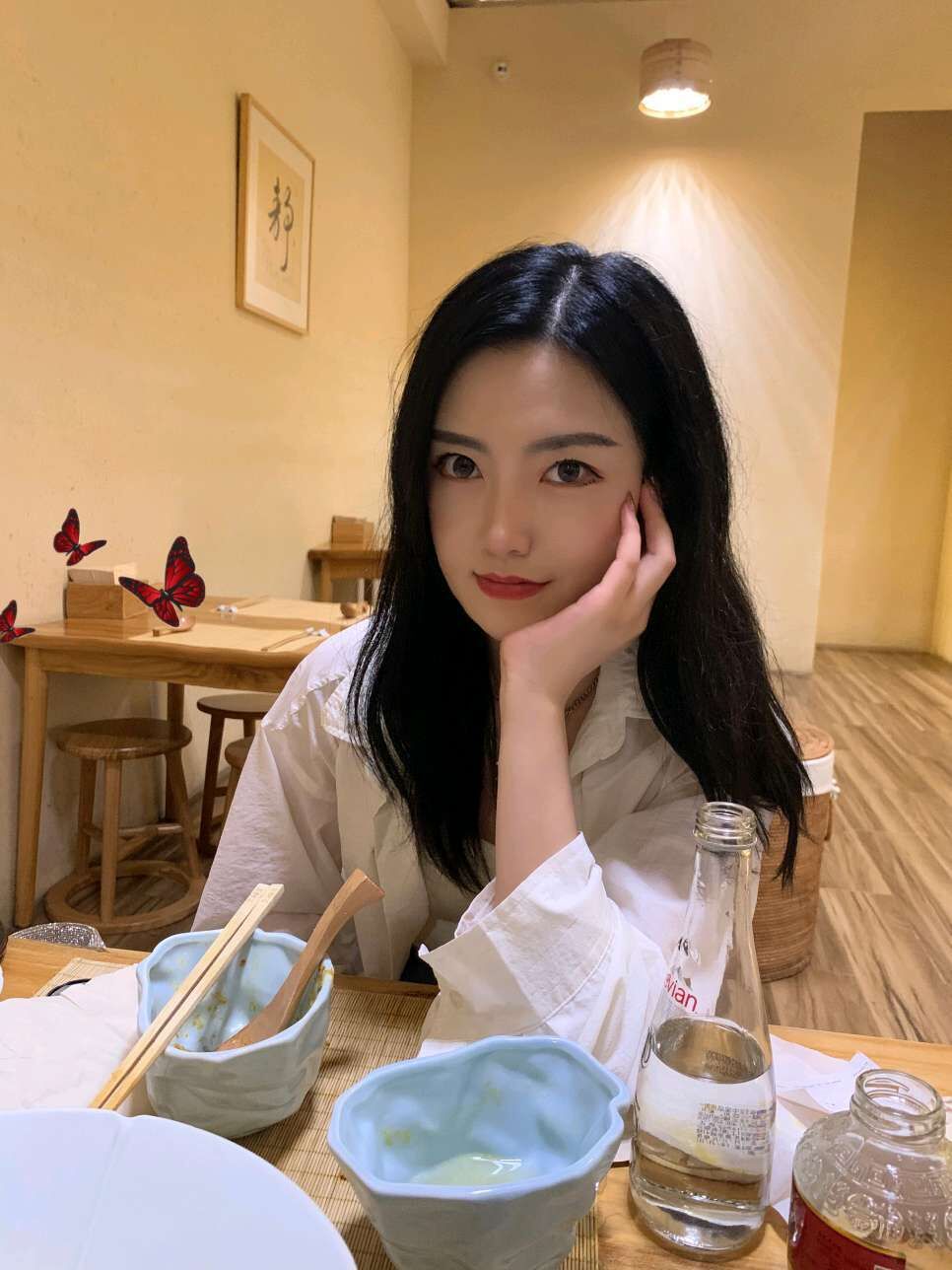 高颜气质女孩，寻北京地区实力男士 第1张
