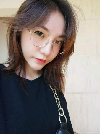 性感时尚广州美女，可以去找你 第1张