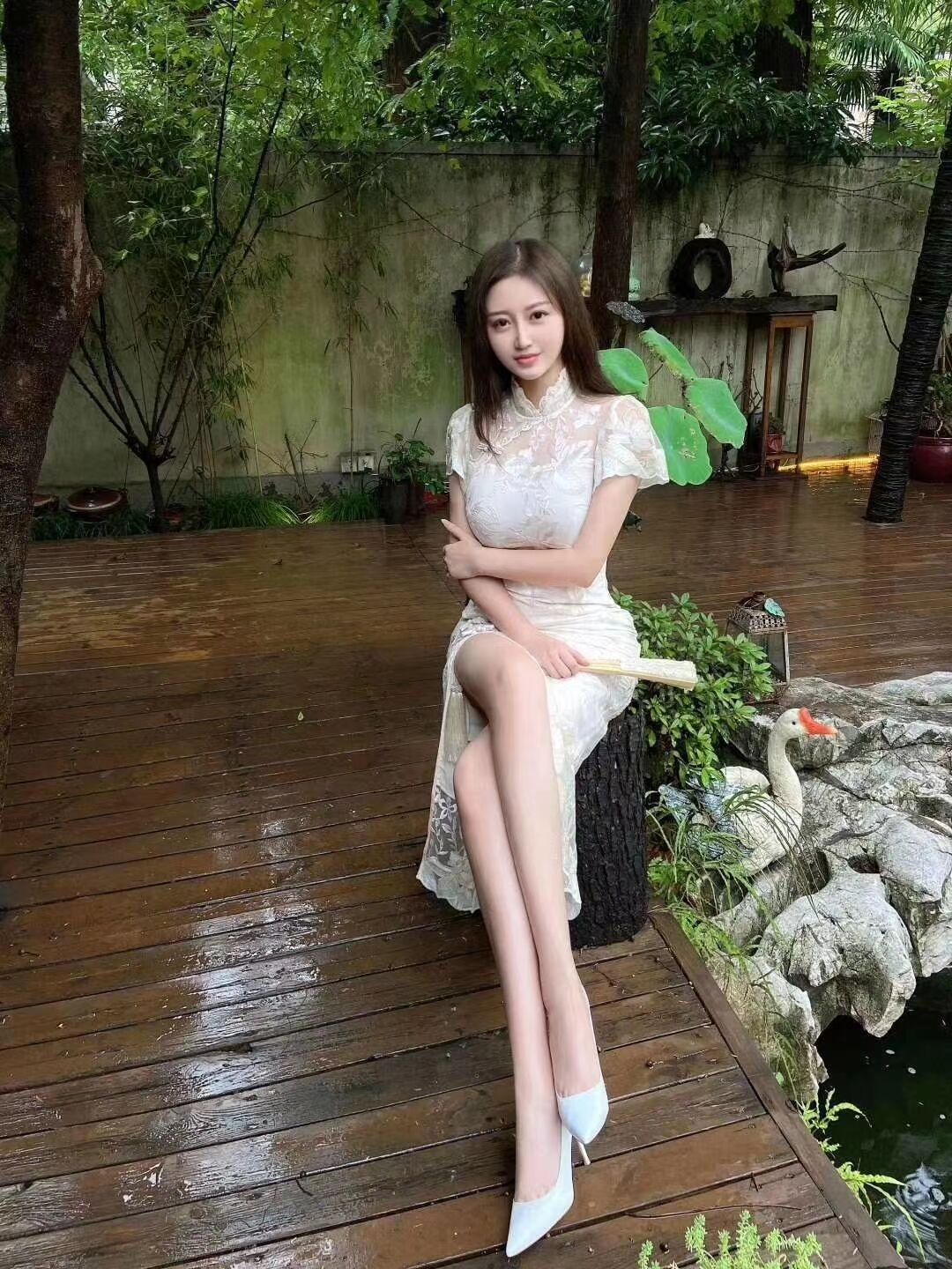 文静淡雅女孩，寻觅有缘男士 第1张