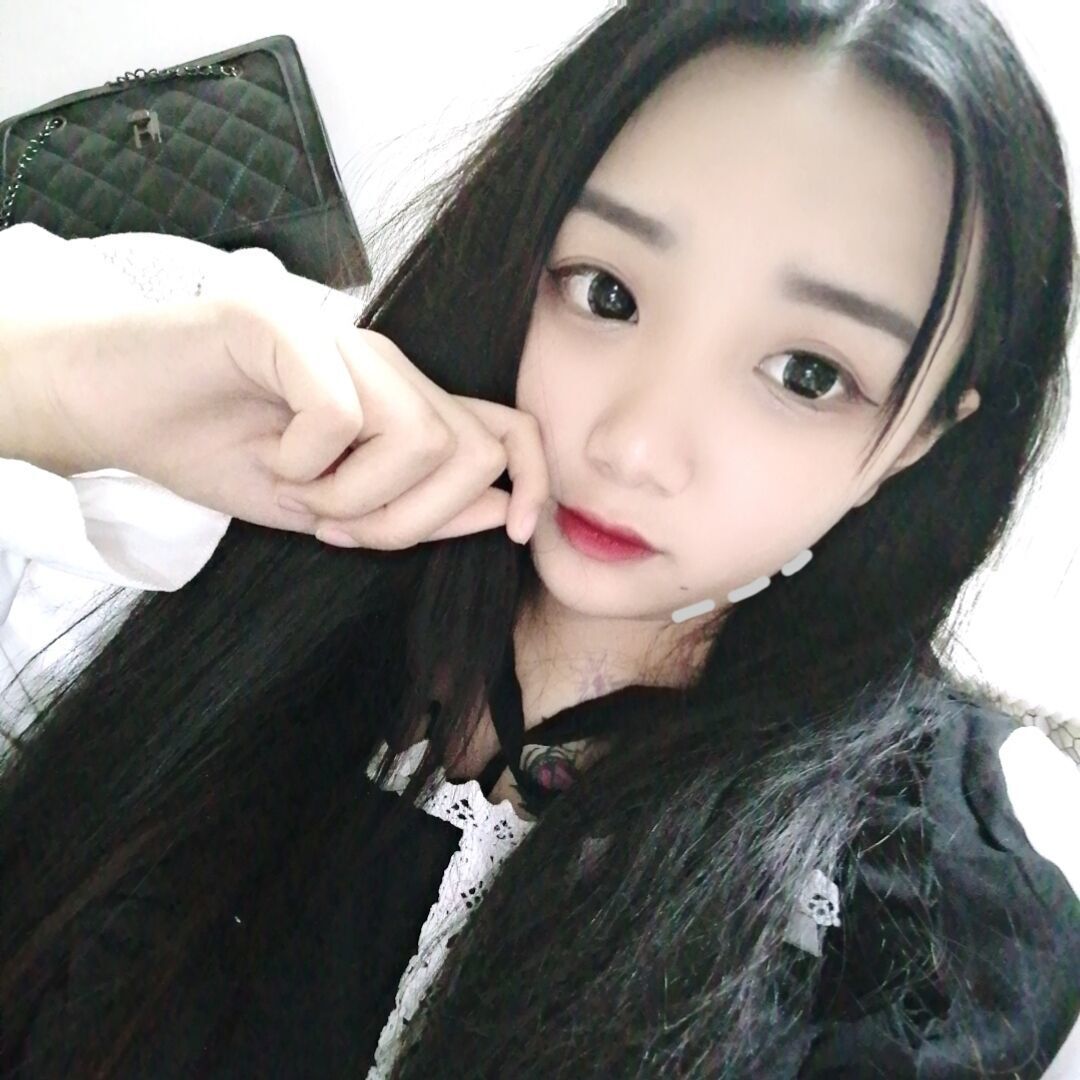 深圳18岁漂亮小女找金主爸爸 第1张