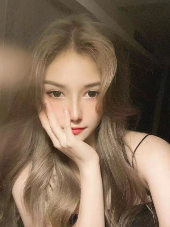 厦门女生，自身条件出众，寻优质富豪男士。 第1张
