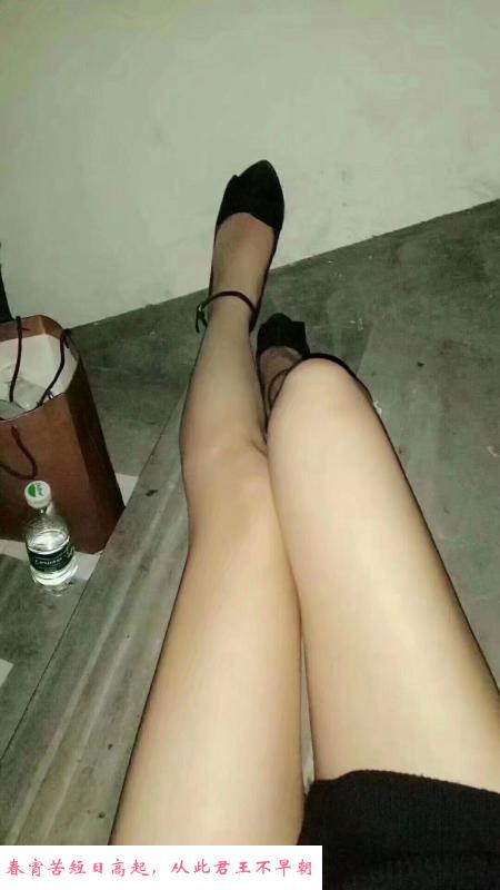 野战妹儿影 第3张