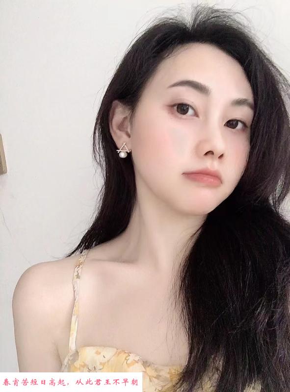 很清纯可爱型的妹子 第1张