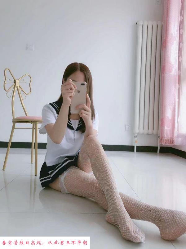 升龙广场娇小楼凤 第1张