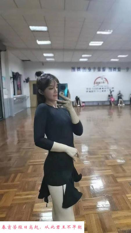 佛系性感瑜伽老师 第1张