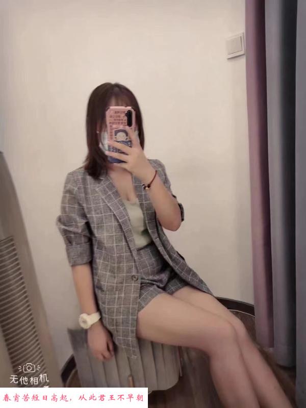 黑丝性感小妹 第2张
