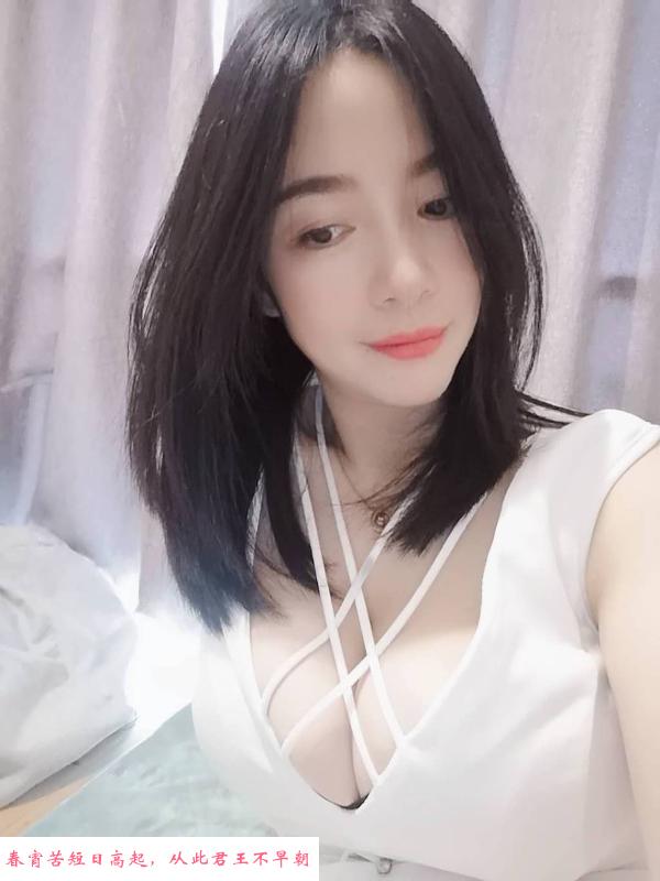 观音桥附近大奶妹 第4张
