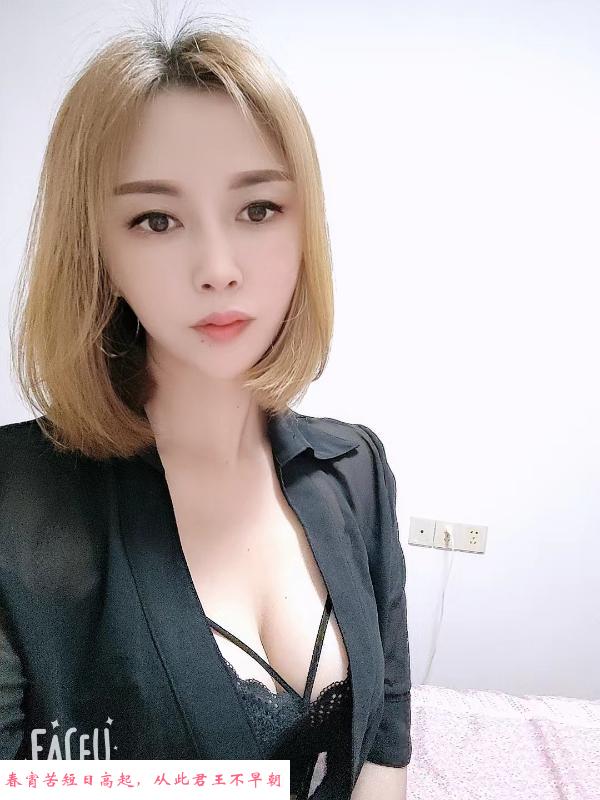 鼓楼御姐小颖 第1张