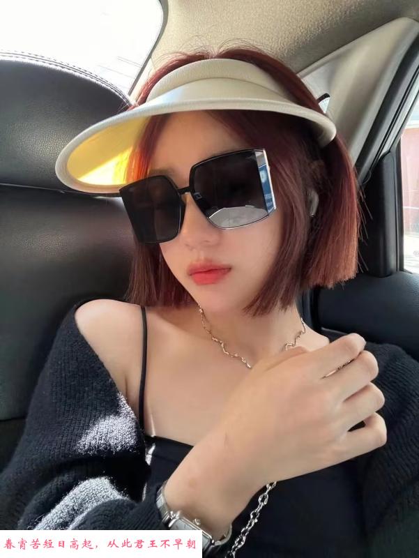 子君村小姐姐 第1张