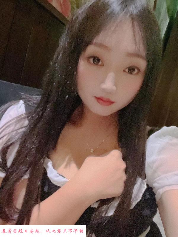 挺配合的妹子 第2张