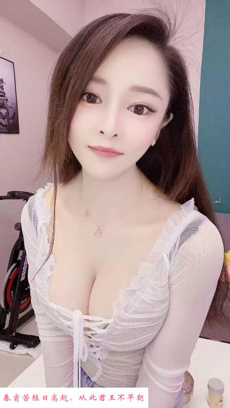 身材十分顶的甜儿 第1张