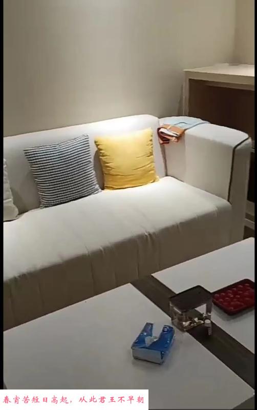 大胸小姐姐 第3张