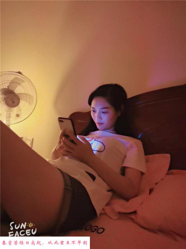 西城小姐姐 第1张
