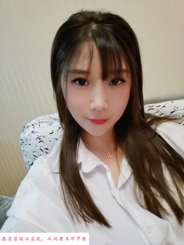 常州和平广场妹子 第2张