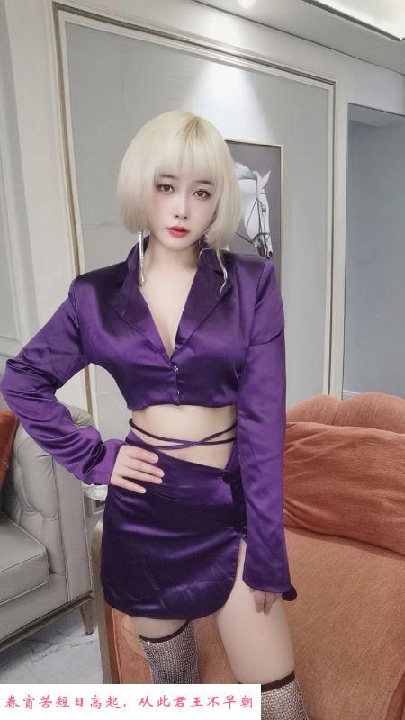 后入很爽的风骚妹子 第1张