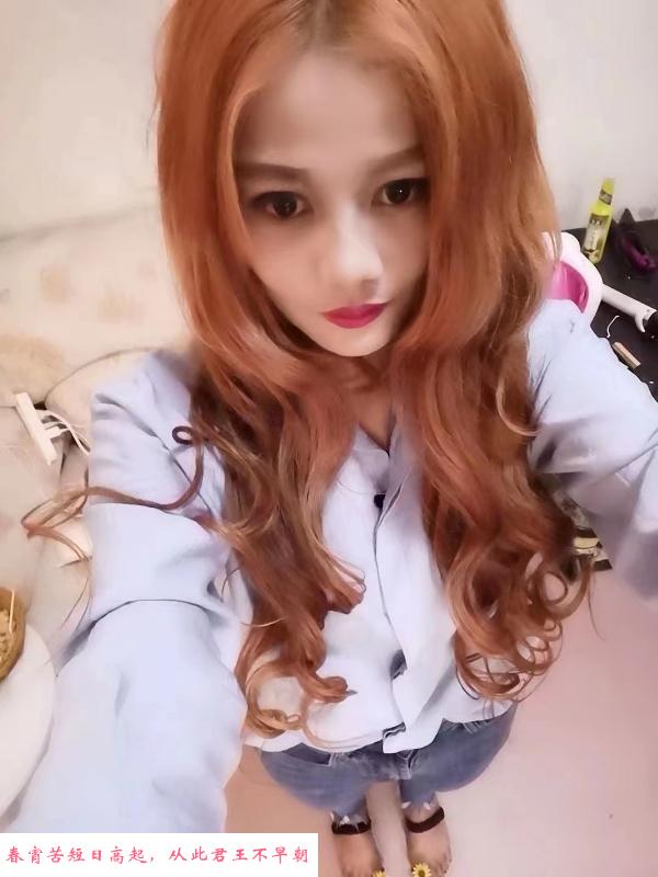 服务很卖力的熟女 第1张