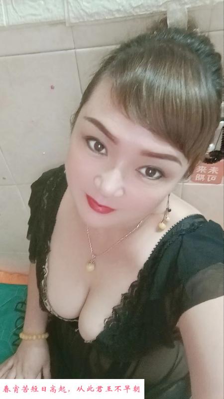 巨乳少妇红玫瑰 第2张