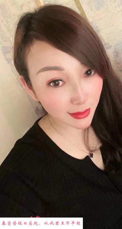 钟楼大胸少妇 第2张