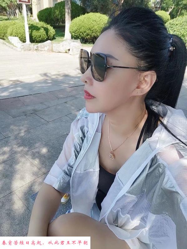 槐荫区大长腿性感少妇 第3张