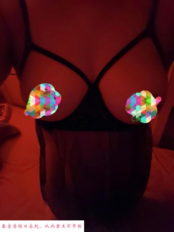 蓝光时代红街熟女 第3张