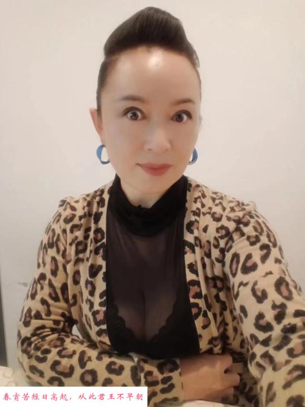 熟女姐姐服务没的说 第1张