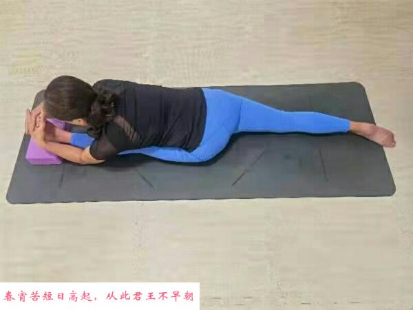 一字马大奶巨臀熟女 第1张