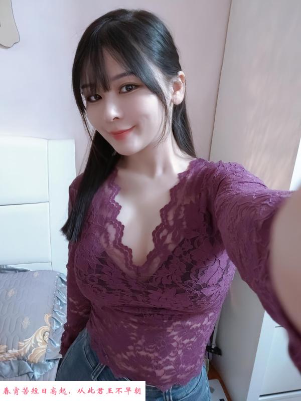 火辣身材美少妇 第1张