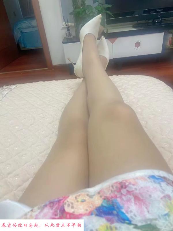 熟妇百合姐 第1张
