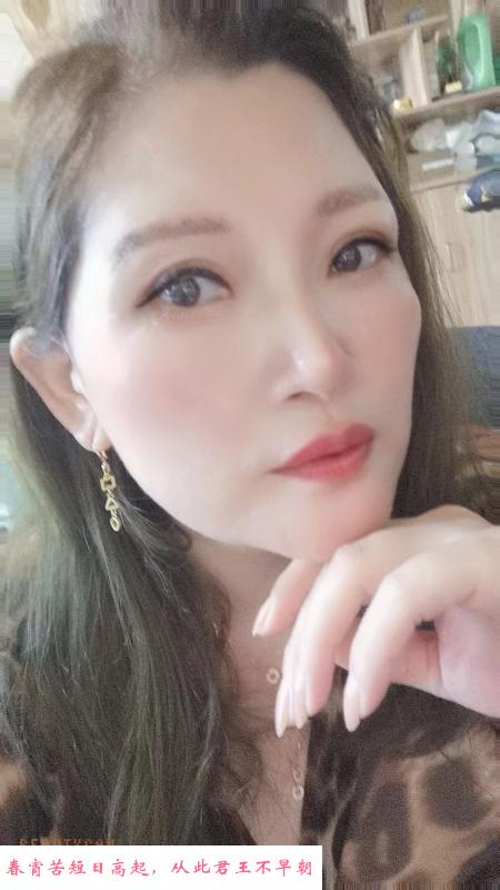 熟女口活相当哇塞 第1张