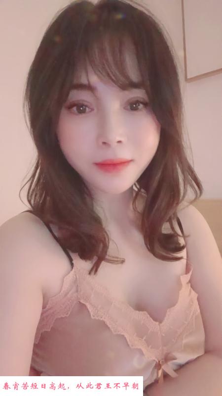 大胸白嫩骚浪少妇莹莹 第1张