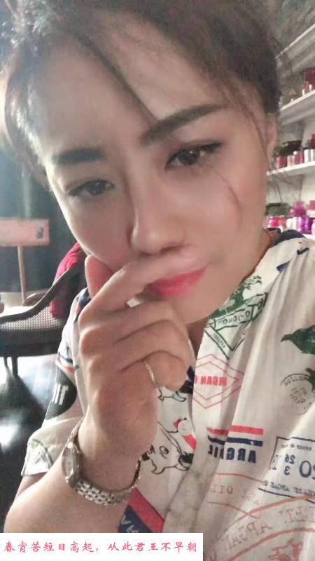 很懂生活的美妇兼职 第2张
