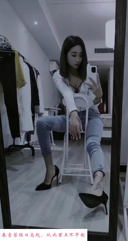 高跟黑丝娜娜 第2张