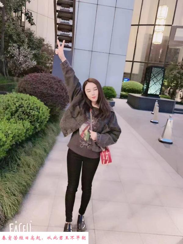 丰满少妇的诱惑 第2张