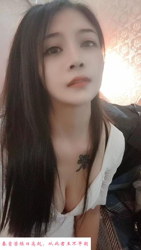 身材好漂亮小姐姐 第2张
